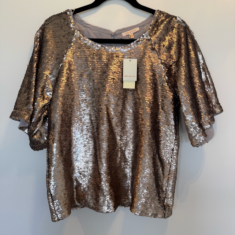 NWT Skies are Blue gold sequin top